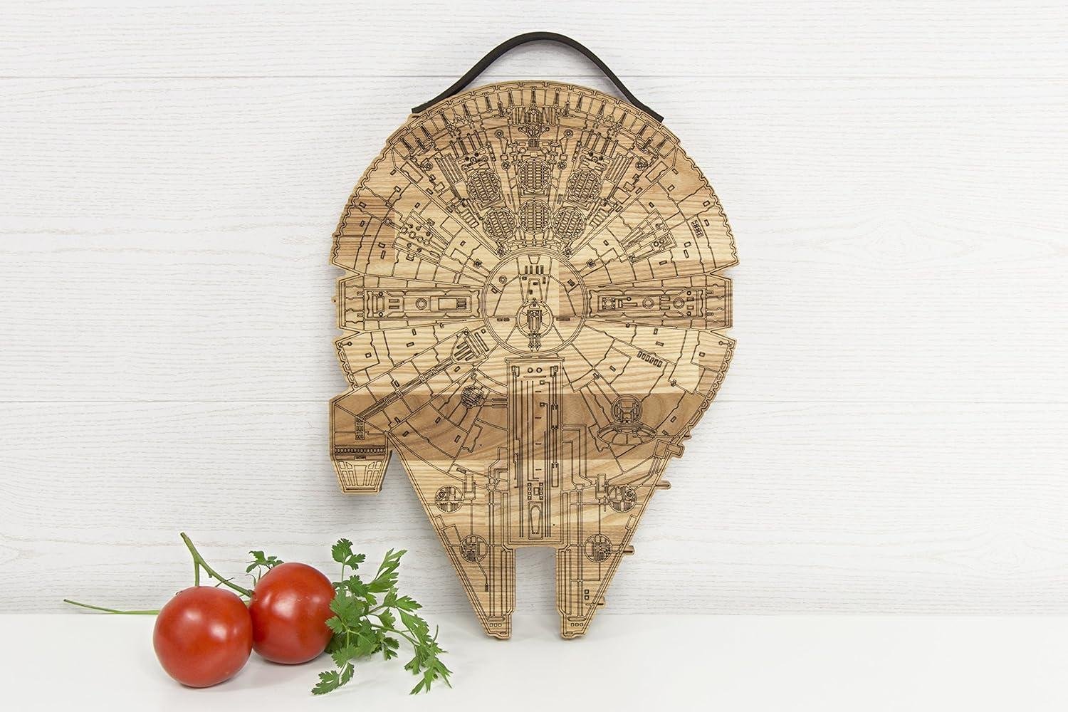 Millennium Falcon cutting Board Review: Shop-Worthy?