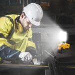 Dewalt 5200LM Rechargeable LED Work Light - USB-C & Car Repair Ready - Image 9