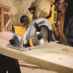 DEWALT 20V MAX 6-1/2" Cordless Circular Saw | 50° Bevel | DCS391B - Image 6