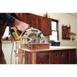 DEWALT 20V MAX 7-1/4" Cordless Circular Saw Kit w/Brake DCS570P1 - Image 5