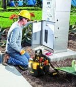 DEWALT 23-Pocket Pro Tool Carrier Bag w/ Parts Tray 11-Inch DG5582 - Image 2